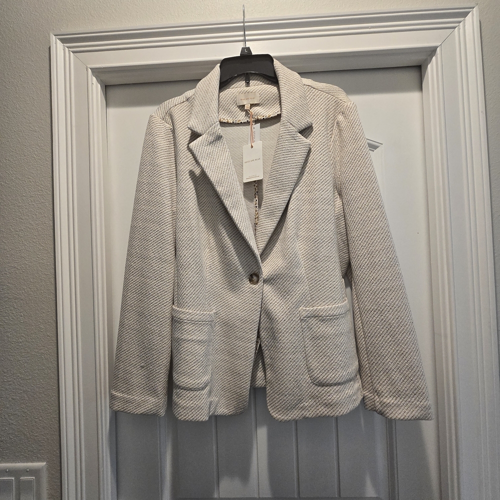 Skies Are Blue Textured Off White Blazer
